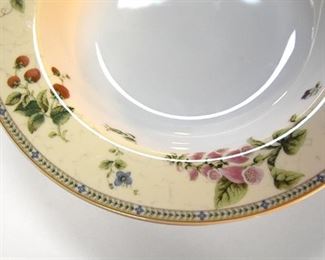 Wedgewood, 9" diameter, 1997, from the "FLEUR" collection