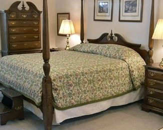 bedroom, four poster bed