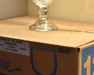 12 Libbey footed Schooner beer glasses, 21oz.