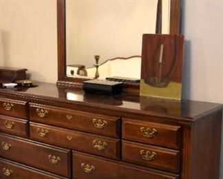dresser with mirror
