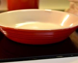 Le Creuset pie dish, red