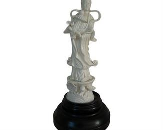 Lot 029
Chinese Blanc de Chine Kwan-Yin Goddess