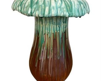 Lot 047
Drip Glazed Large Toadstool