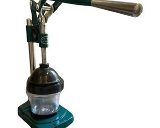 Lot 226
Counter Top Fruit Juice Press