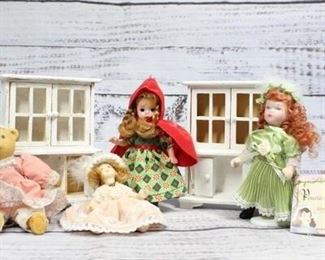 Vintage Lot of Miscellaneous Miniature Dolls Furniture