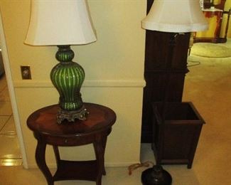 OVAL END TABLE WITH MARQUETRY, MURANO GLASS TABLE LAMP, FLOOR LAMP, LG WOOD TRASH BIN OR PLANTER