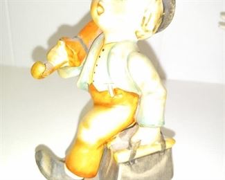 Hummel "MERRY WANDERER" Figurine Goebel TMK 5 Boy with Suitcase & Umbrella - Rare!
