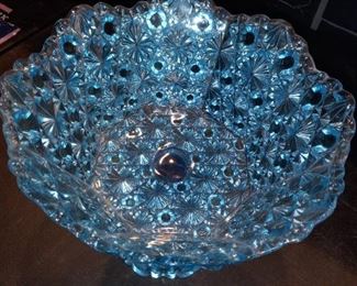 Fenton? These pictures do NOT do this piece justice.