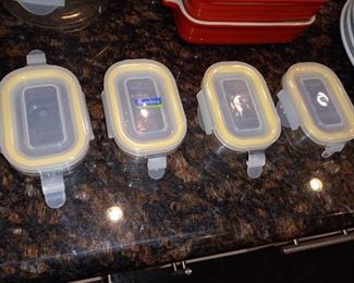 Glass-lock containers