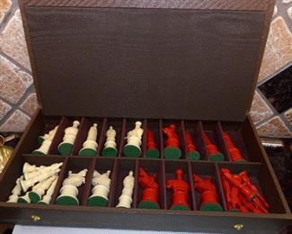 Bakelite? Vintage Chess Set!