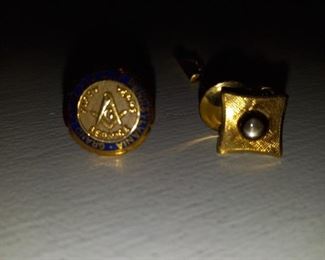 Tie tac/pins