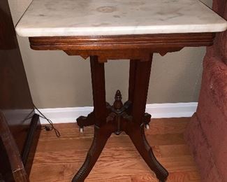 MAKE OFFER ON ALL FURNITURE IN THE HOUSE!