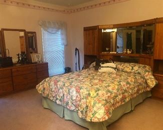 Okay just heard my boarding announcement! Gotta go! Bee back soon!