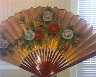 This is for when you fan yourself after getting the vapors watching Tony Bennett perform live