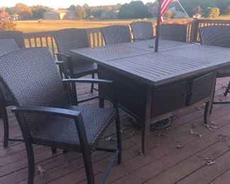 It's not even 10pm and I'm ready to fall face first into bed!