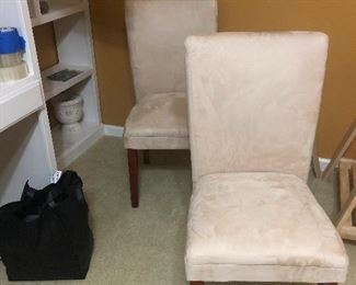 The Amish sisters await your marriage proposal