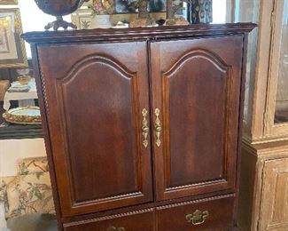 lovely tv cabinet