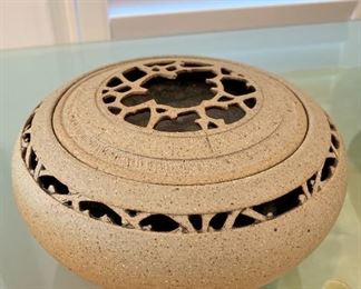 $65 - Studio ceramic vessel; Alexander Thullen 3.5"H x 7"D