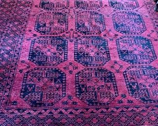$250 - Wool rug - 7'W x 9'6"L