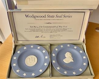 $20 - #4 (Commonwealth of New York) boxed Wedgwood "State Seal Series" with pair of jasperware compotiers, each 4.5" diameter
