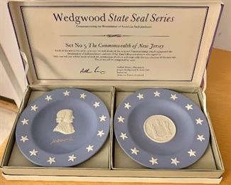 $20 - #5 (Commonwealth of New Jersey) boxed Wedgwood "State Seal Series" with pair of jasperware compotiers, each 4.5" diameter