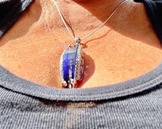 Pendant only blue stone with small rhinestones