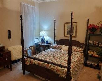 vintage queen-size poster bed