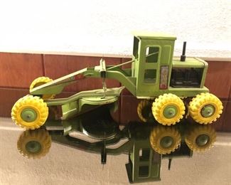 TRUCKS