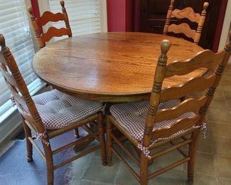 kitchen table and chairs