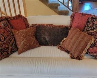 7 Throw Pillows