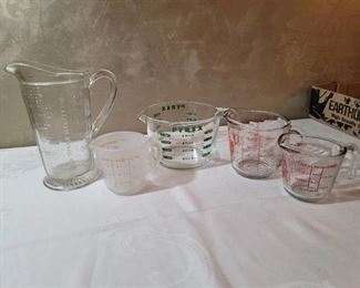 5 Glass Measuring Pitchers