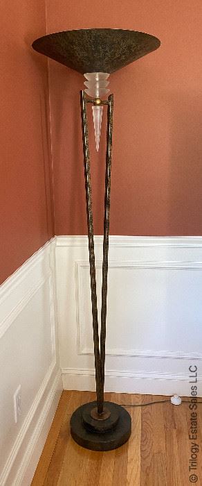 Torchiere floor lamp - does not use halogen bulbs