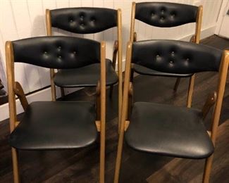 Willkie Mid Century Modern Folding Chairs