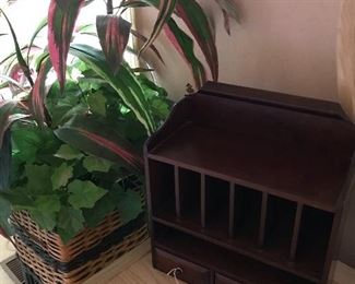 Nice letter/bill holder case for top of desk