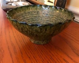 Another look at this nice piece of pottery