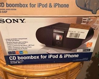 Sony CDE Boombox for Ipod and Iphone.