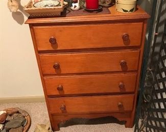 Pine 4 drawer chest.