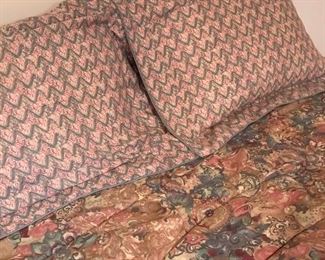 Nice coverlet set