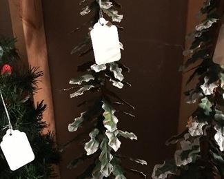 Love these Metal Christmas Trees