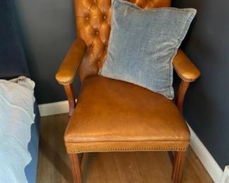 Leather chair 