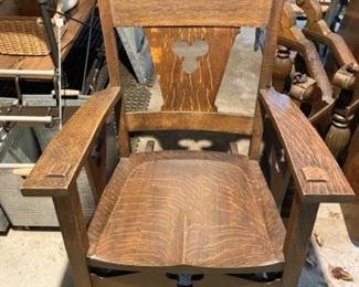 Antique rocking chair 