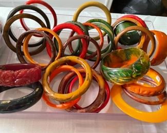 Vintage Genuine Bakelite bangles 