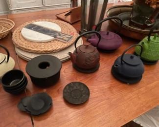 Tea pots (vintage and new)