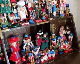 Wonderful Nutcracker and Smoker collection.