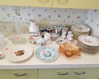 Kit hen items and Collectibles