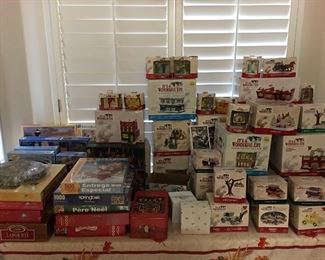 Chriistmas puzzles & books. Its A Wonderful Life