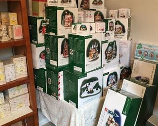 Department 56 North Pole Series