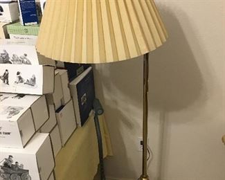Floor lamp