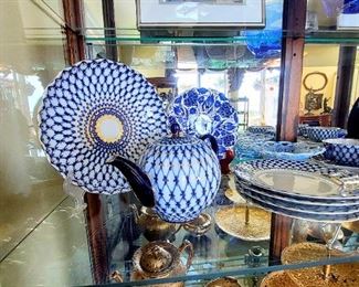 Russian tea set
Cobalt Net
Lomonosov 