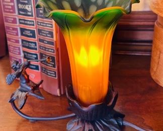Tulip lamp
